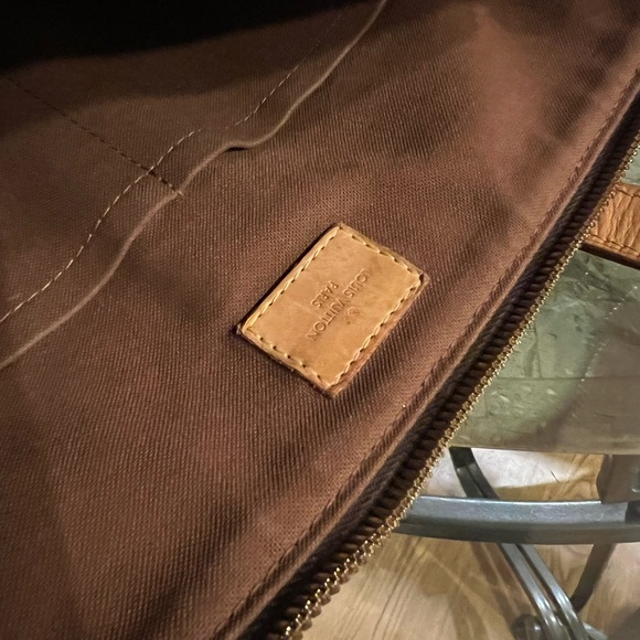 Louis Vuitton Shoulder/Crossbody Bag - Picture 5 of 5